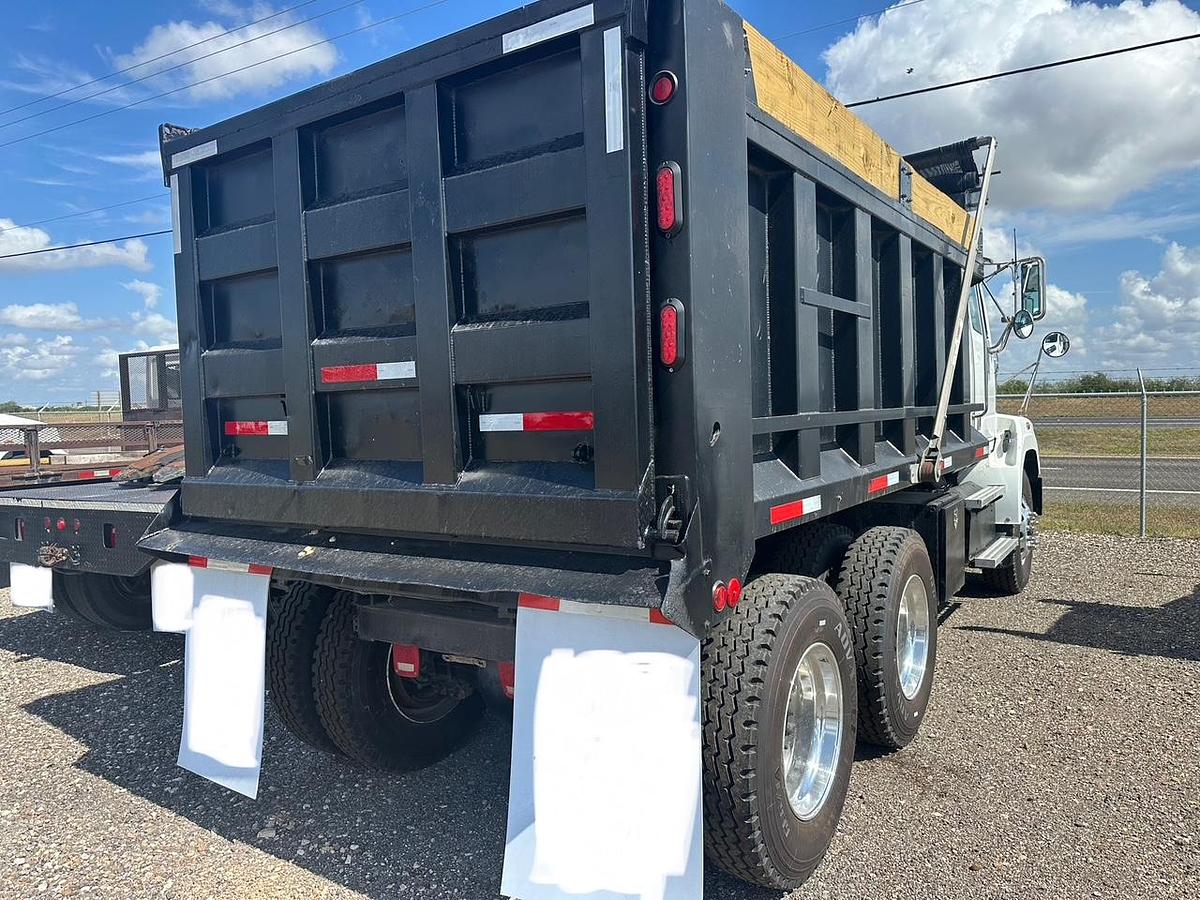 Used 2016 WESTERN STAR 7400