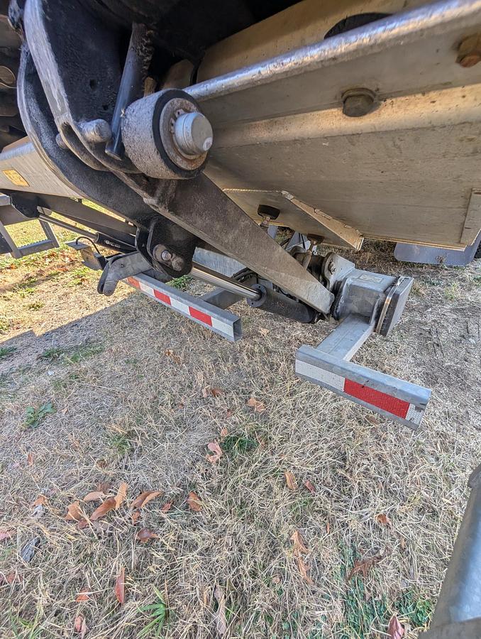 Used 2017 FREIGHTLINER M2 106