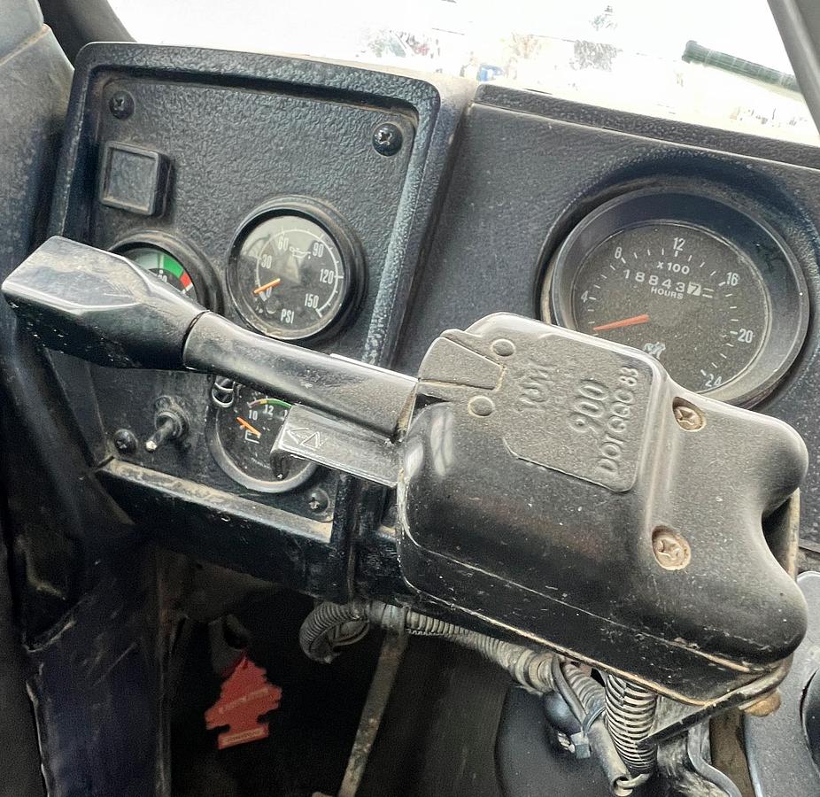 Used 2000 MACK RD688s