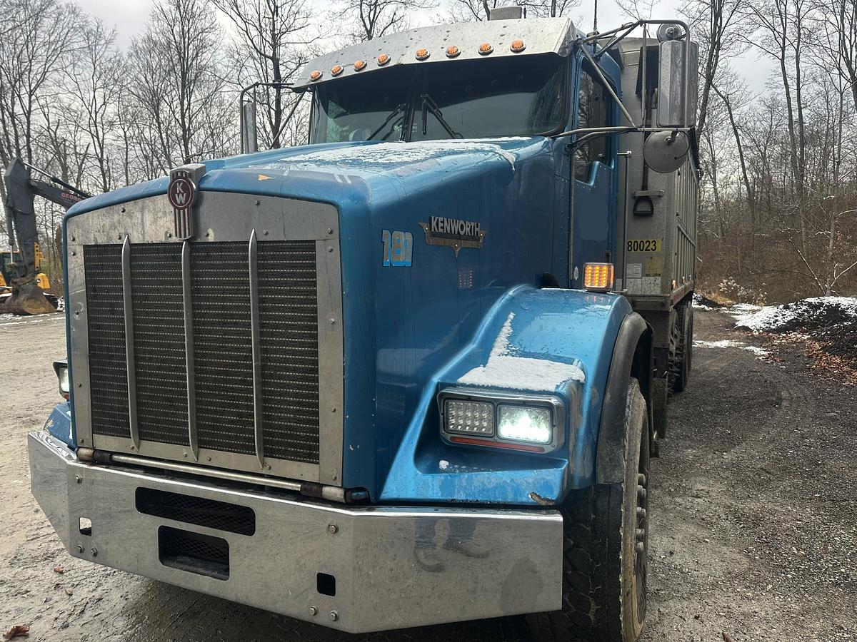 Used 2002 KENWORTH T800
