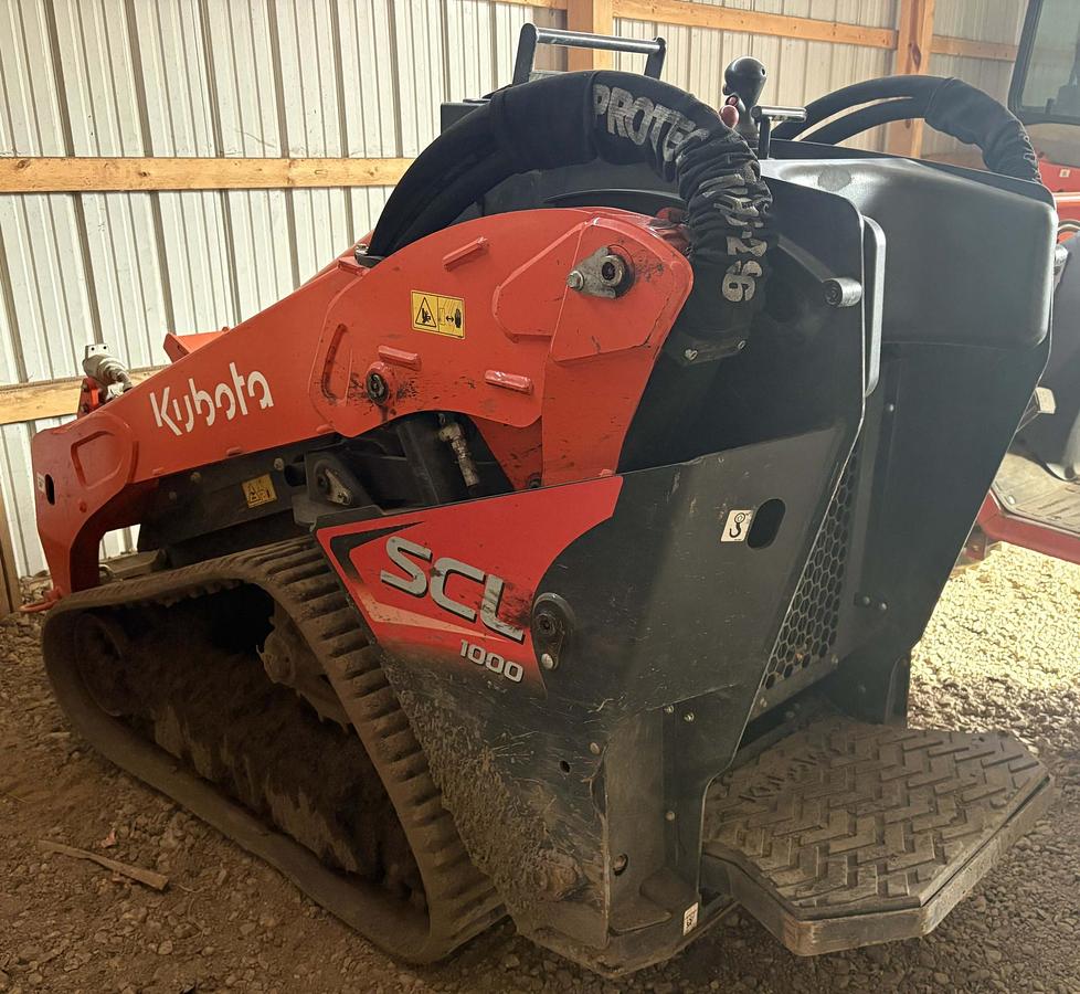Used 2022 KUBOTA SCL1000