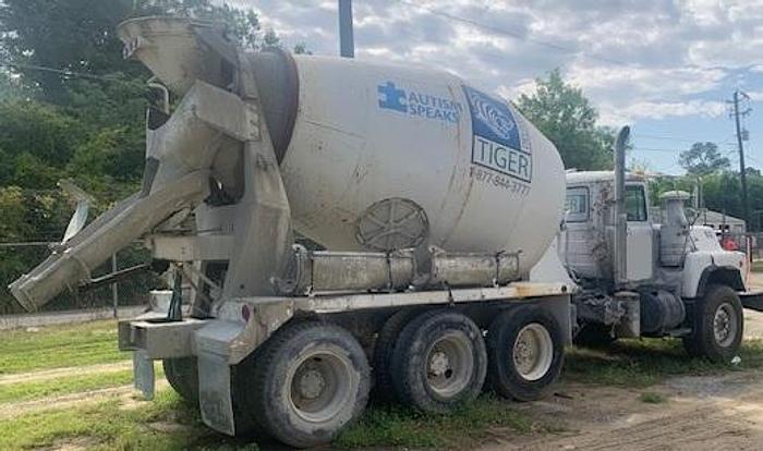 Used 1998 MACK DM690S