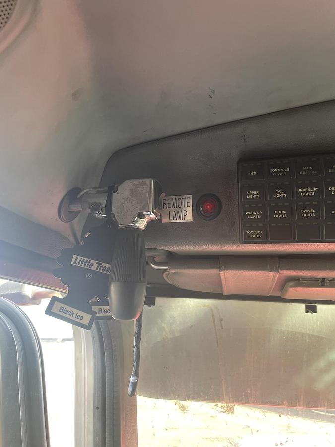 Used 2012 PETERBILT 389