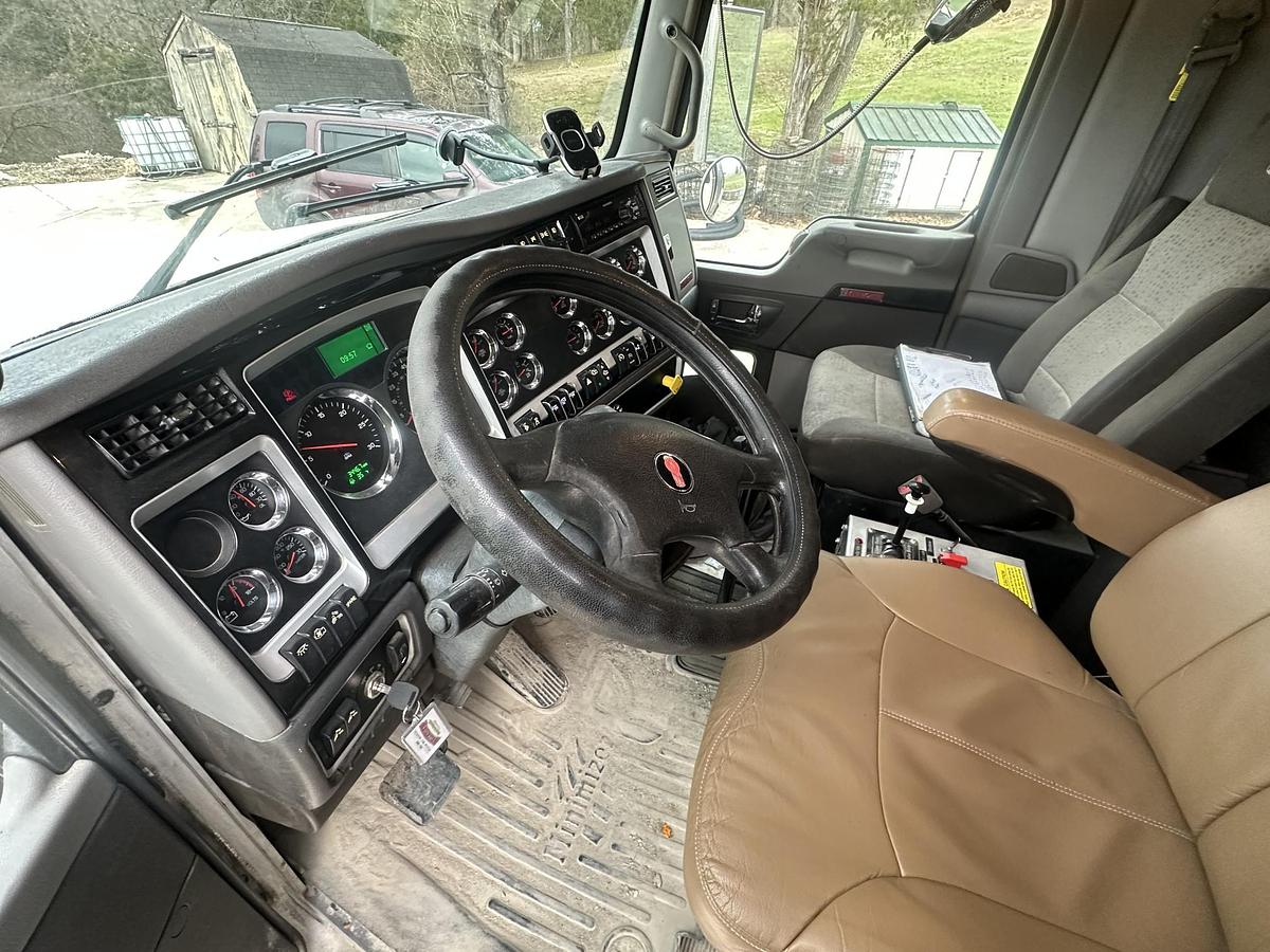 Used 2015 KENWORTH T800