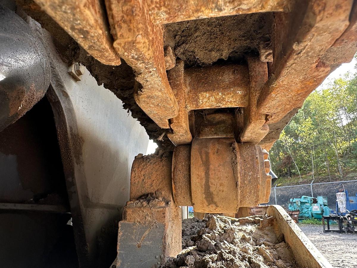 Used 2012 ATLAS COPCO Flexiroc D65-10SF