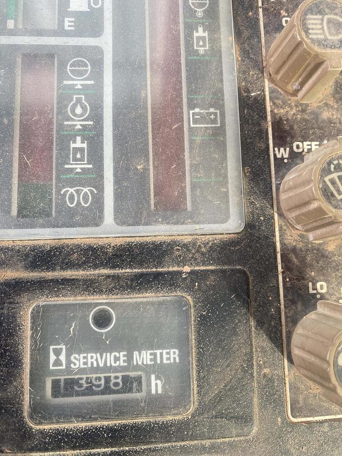 Used KOMATSU DRESSER PC650LC-5