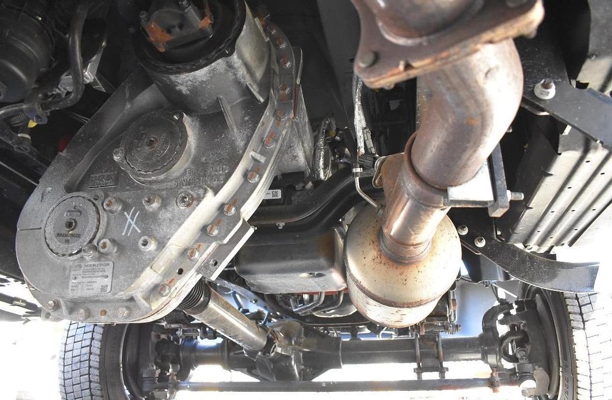 Used 2022 CHEVROLET 5500HD 4X4