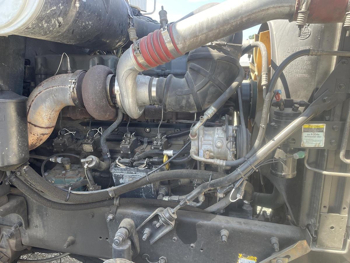 Used 1999 MACK CH-613