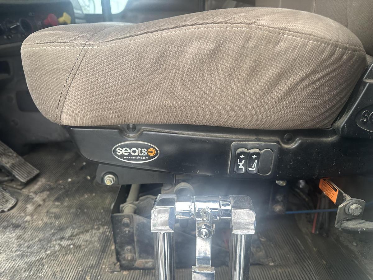 Used 2002 KENWORTH T800