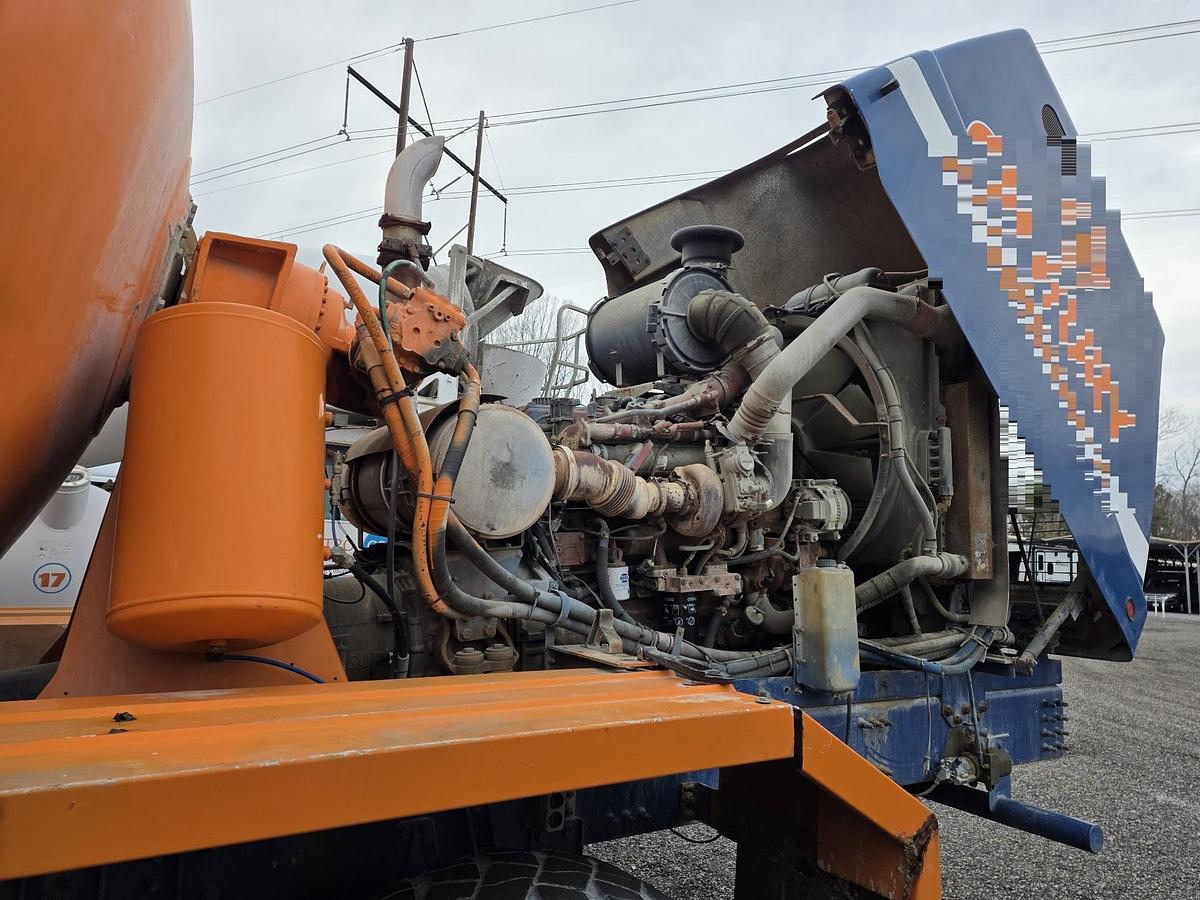 Used 2008 OSHKOSH Front Discharge