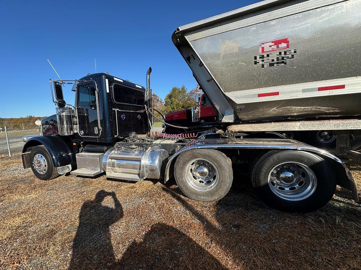 Used 2016 PETERBILT 367