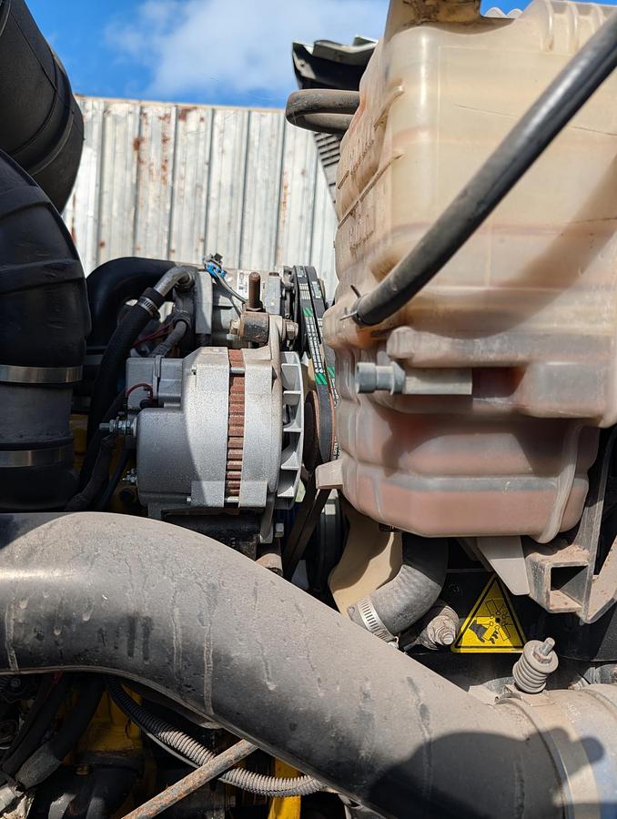 Used 2015 CATERPILLAR CT660 S