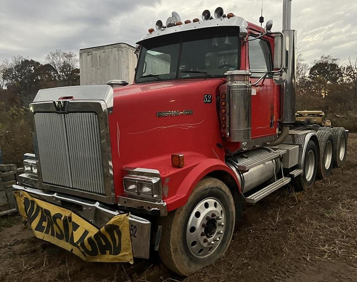 Used 2000 WESTERN STAR 4900