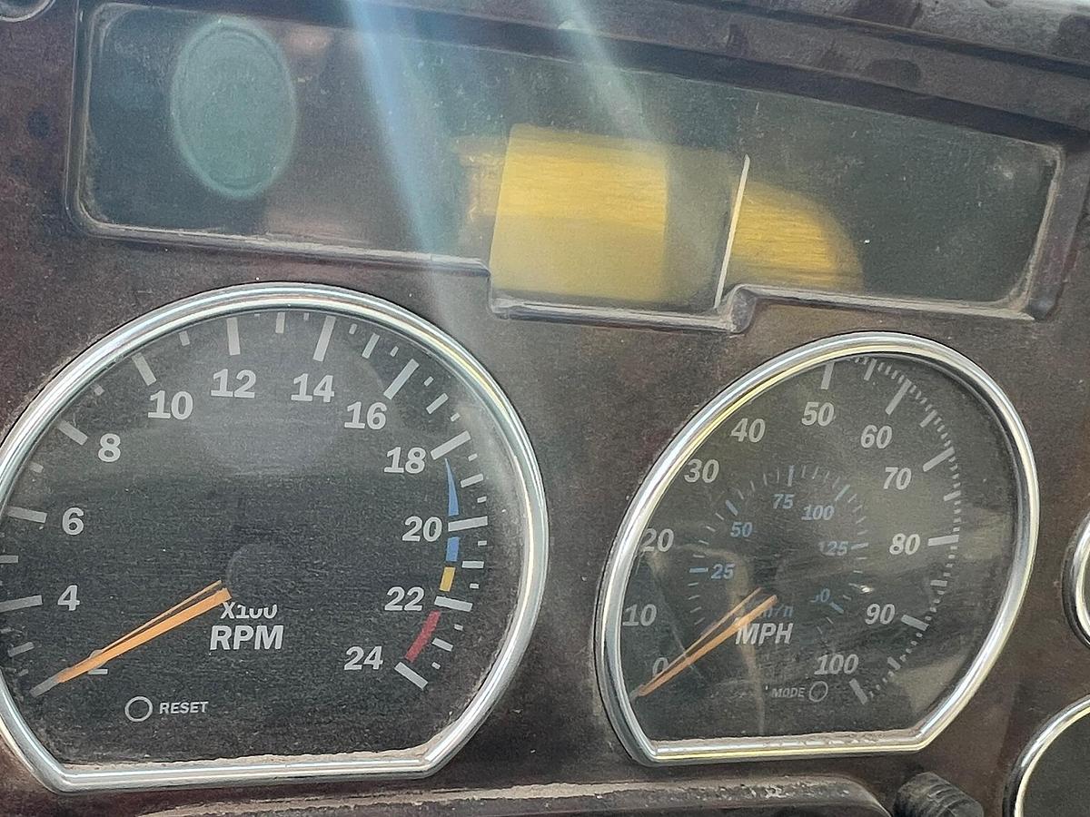 Used 2005 MACK CV713 Granite Dump Truck