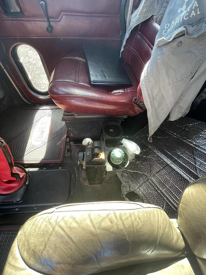 Used 1989 PETERBILT 379