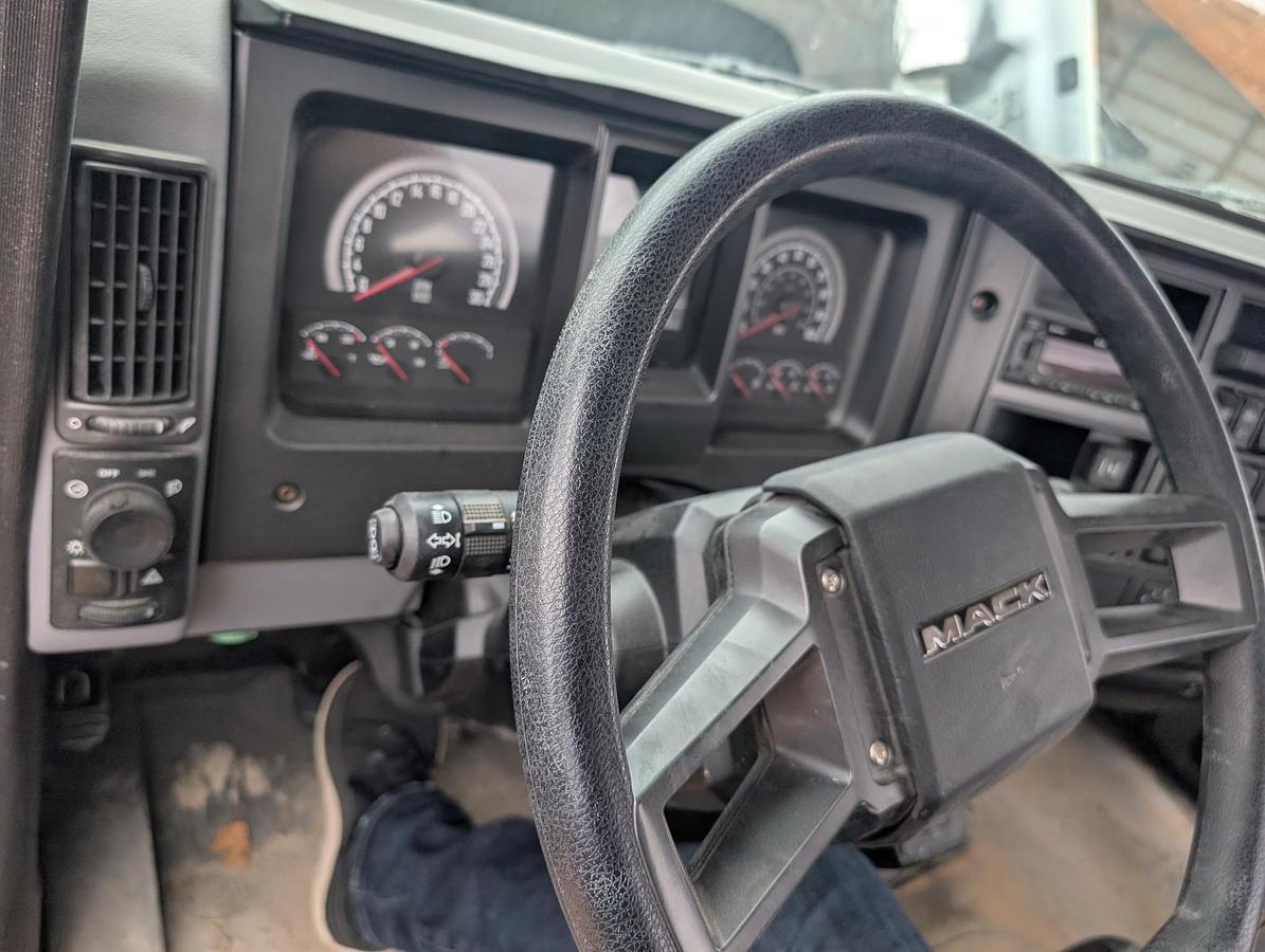 Used 2024 MACK MD