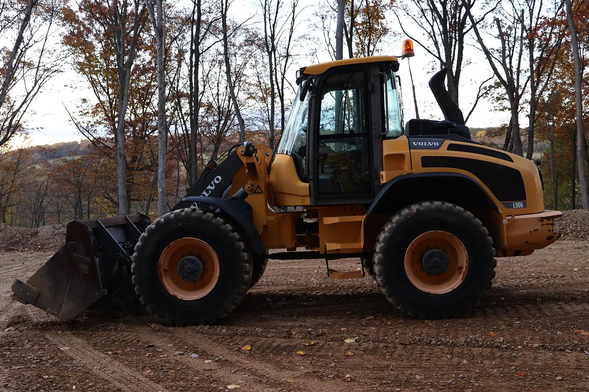 Used 2014 VOLVO L50G