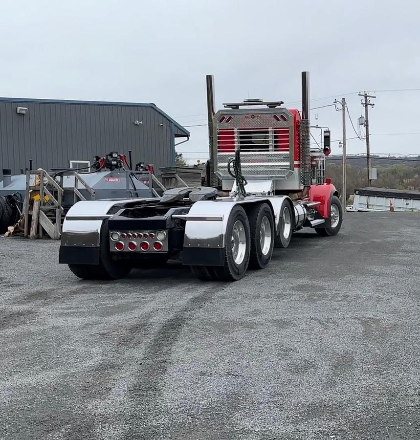 Used 2009 KENWORTH W900L Heavy Hauler