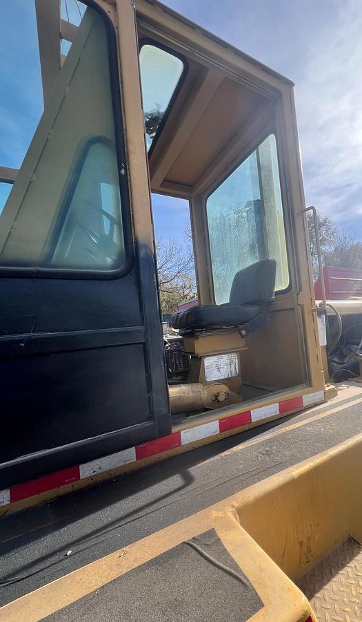 Used 1982 WIGGINS WD228y