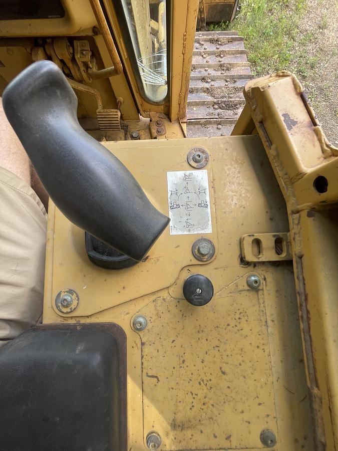 Used 1995 CATERPILLAR D4HXL3