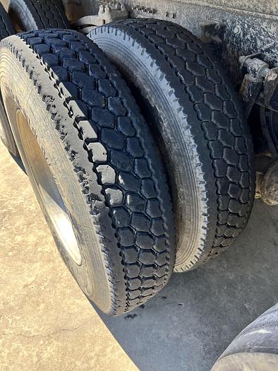 Used 2016 VOLVO VHD84B200