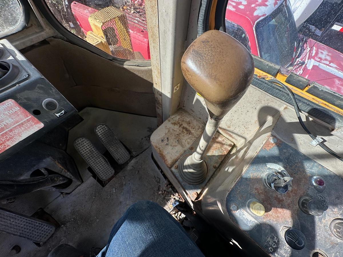 Used 1992 DEERE 444E