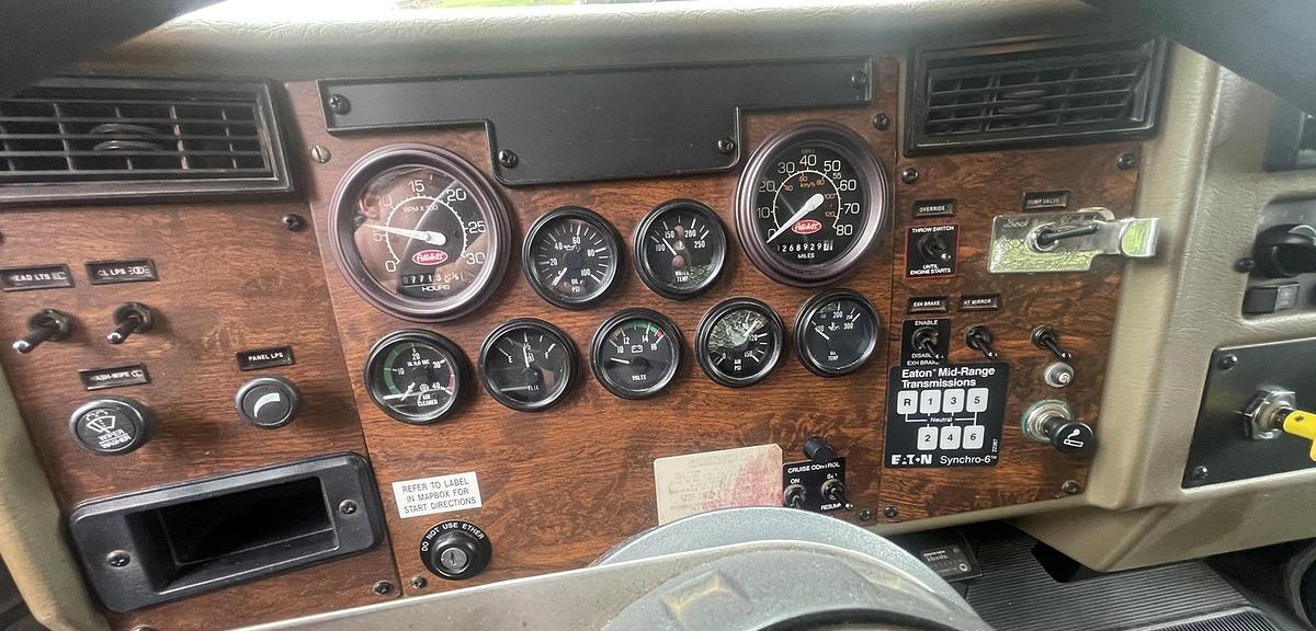 Used 1998 PETERBILT 330