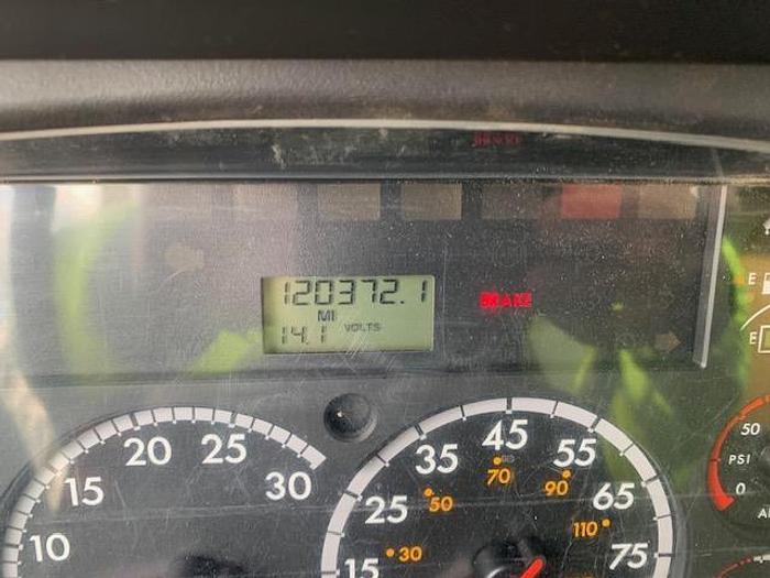 Used 2012 FREIGHTLINER SD114