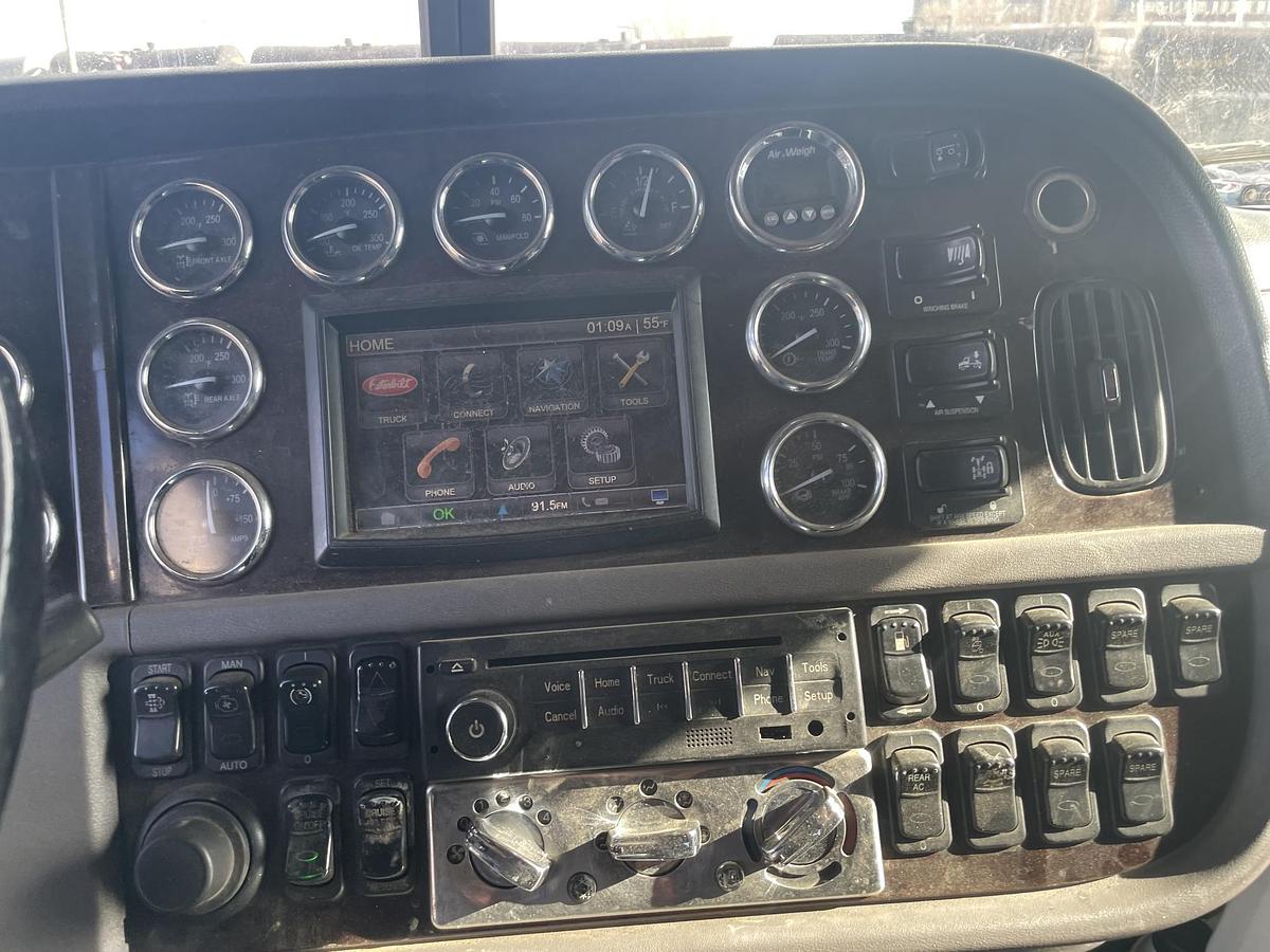 Used 2012 PETERBILT 389