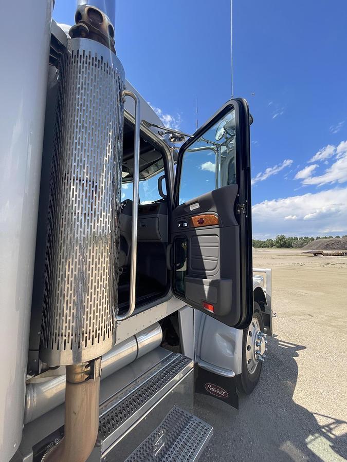 Used 2008 PETERBILT 388