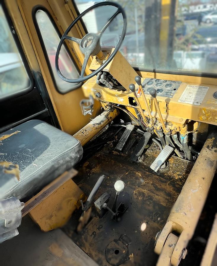 Used 1982 WIGGINS WD228y