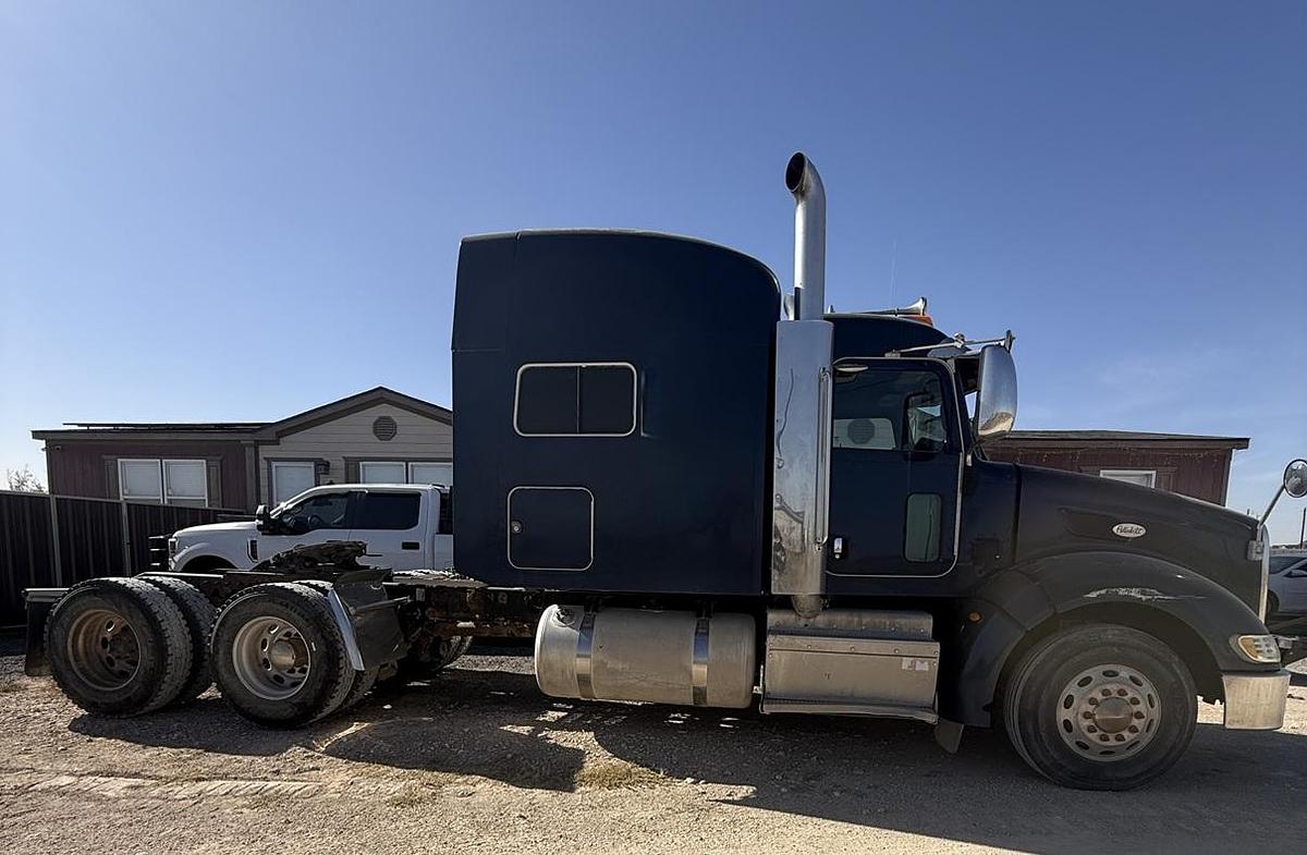 Used 2013 PETERBILT 386