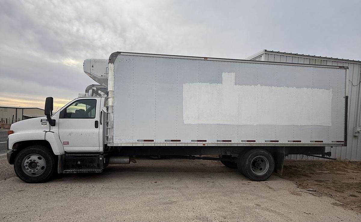 Used 2006 GMC 6500