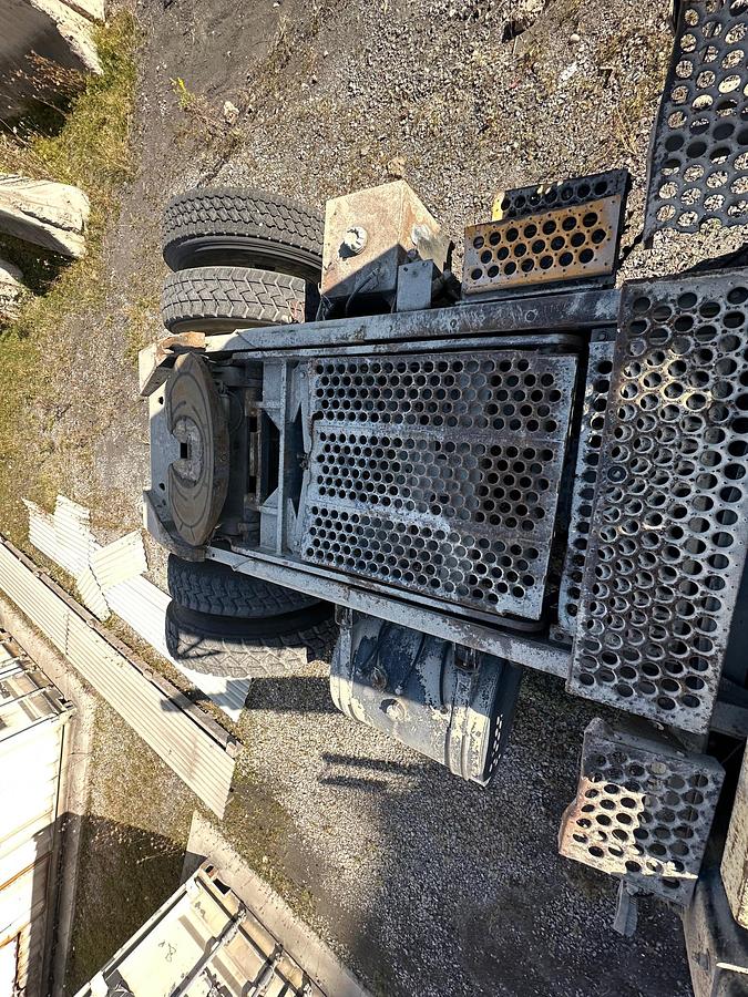 Used 1998 OTTAWA COMMANDO CYT30