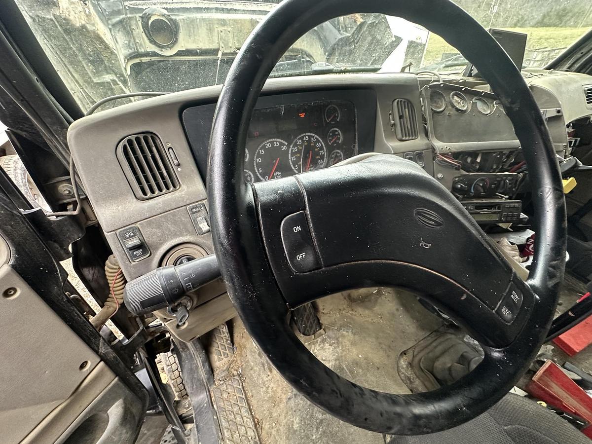 Used 2006 STERLING L9500