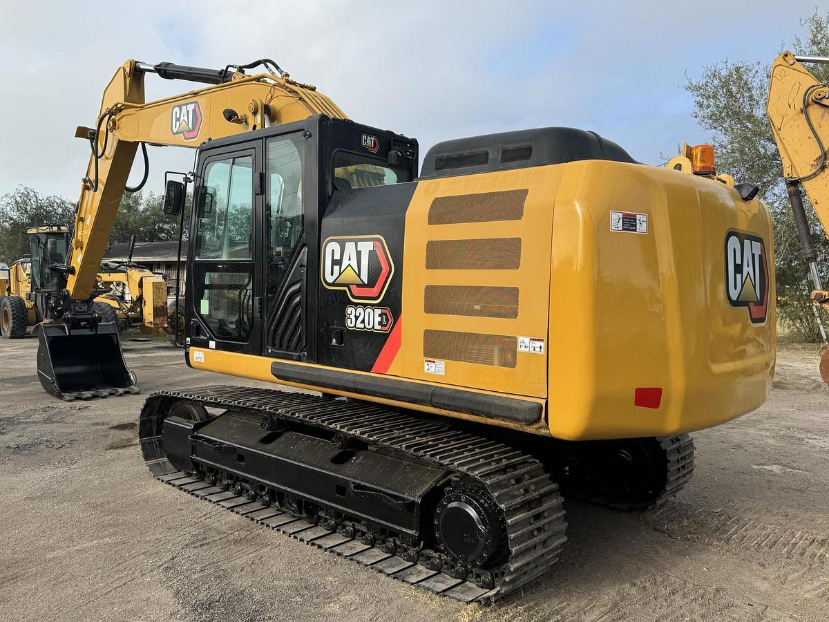 Used 2017 CATERPILLAR 320 EL
