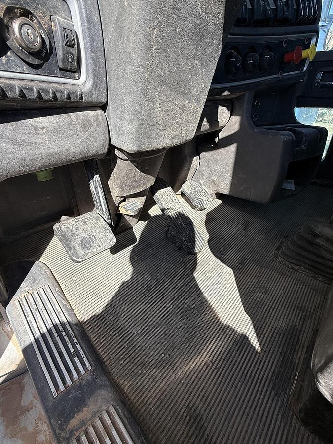 Used 2008 KENWORTH T800