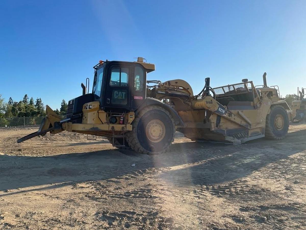 Used 2011 CATERPILLAR 627H