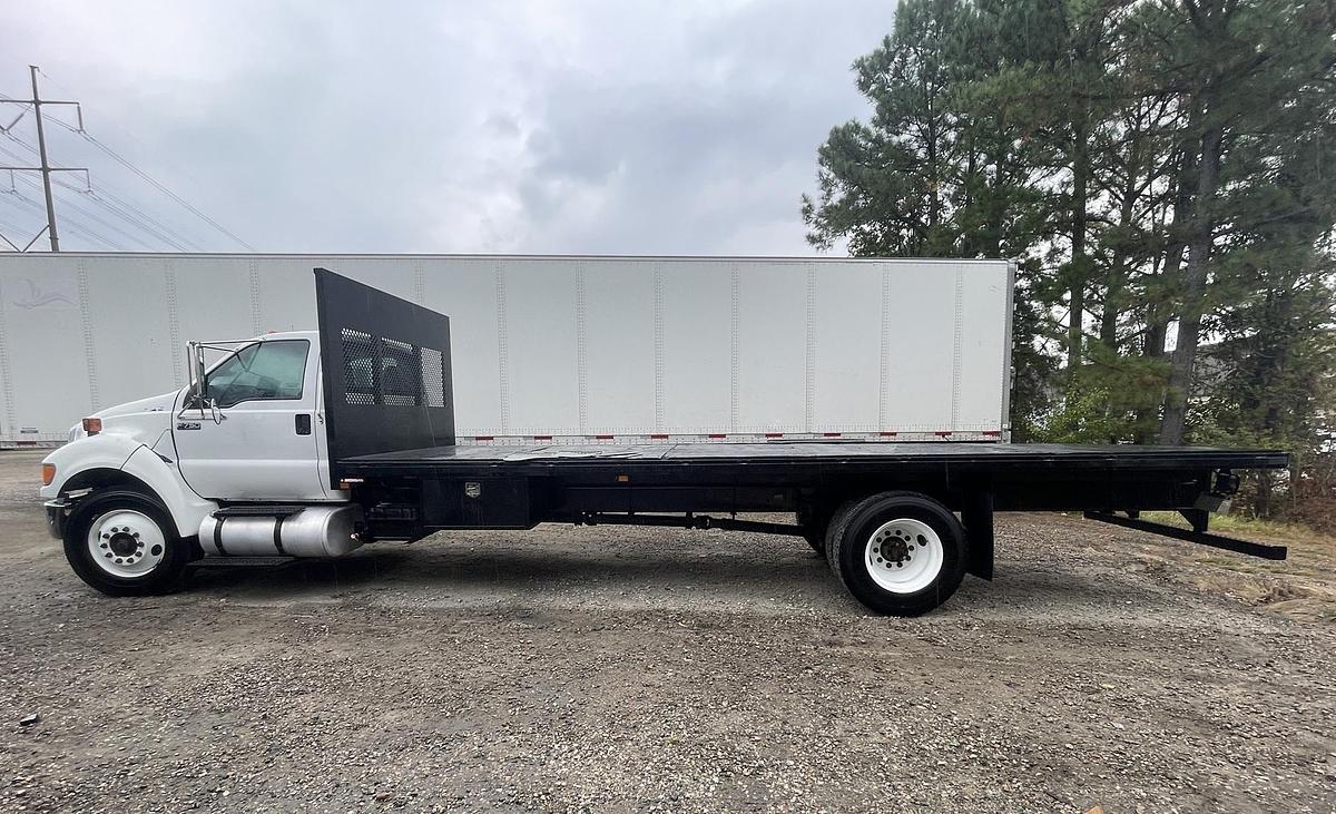 Used 2015 FORD F750 XL SD Flatbed