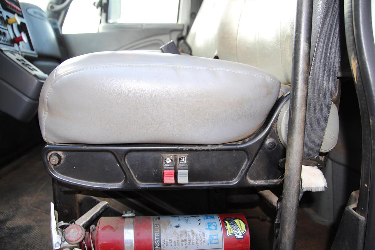 Used 2006 INTERNATIONAL DuraStar 4400