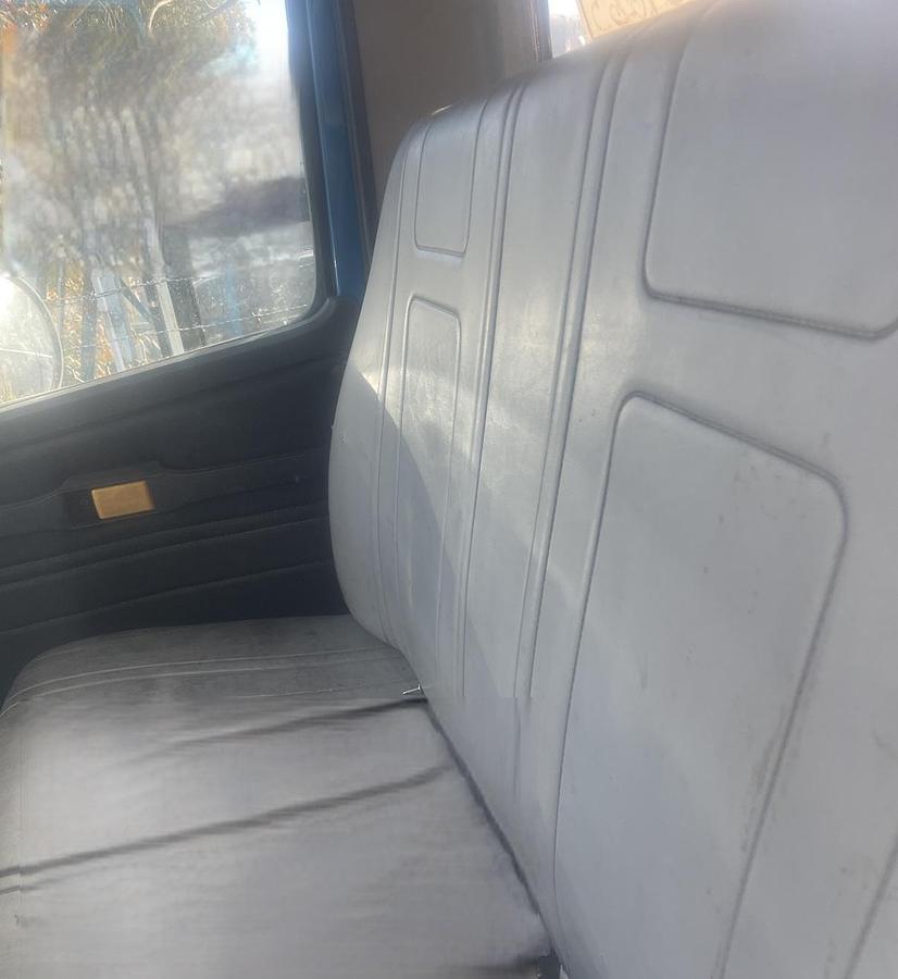 Used 2005 FREIGHTLINER FL70