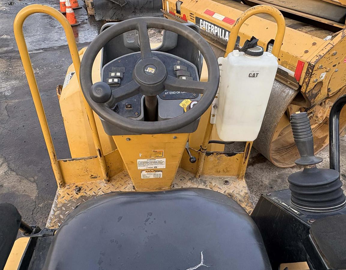 Used 2013 CATERPILLAR CB24XT