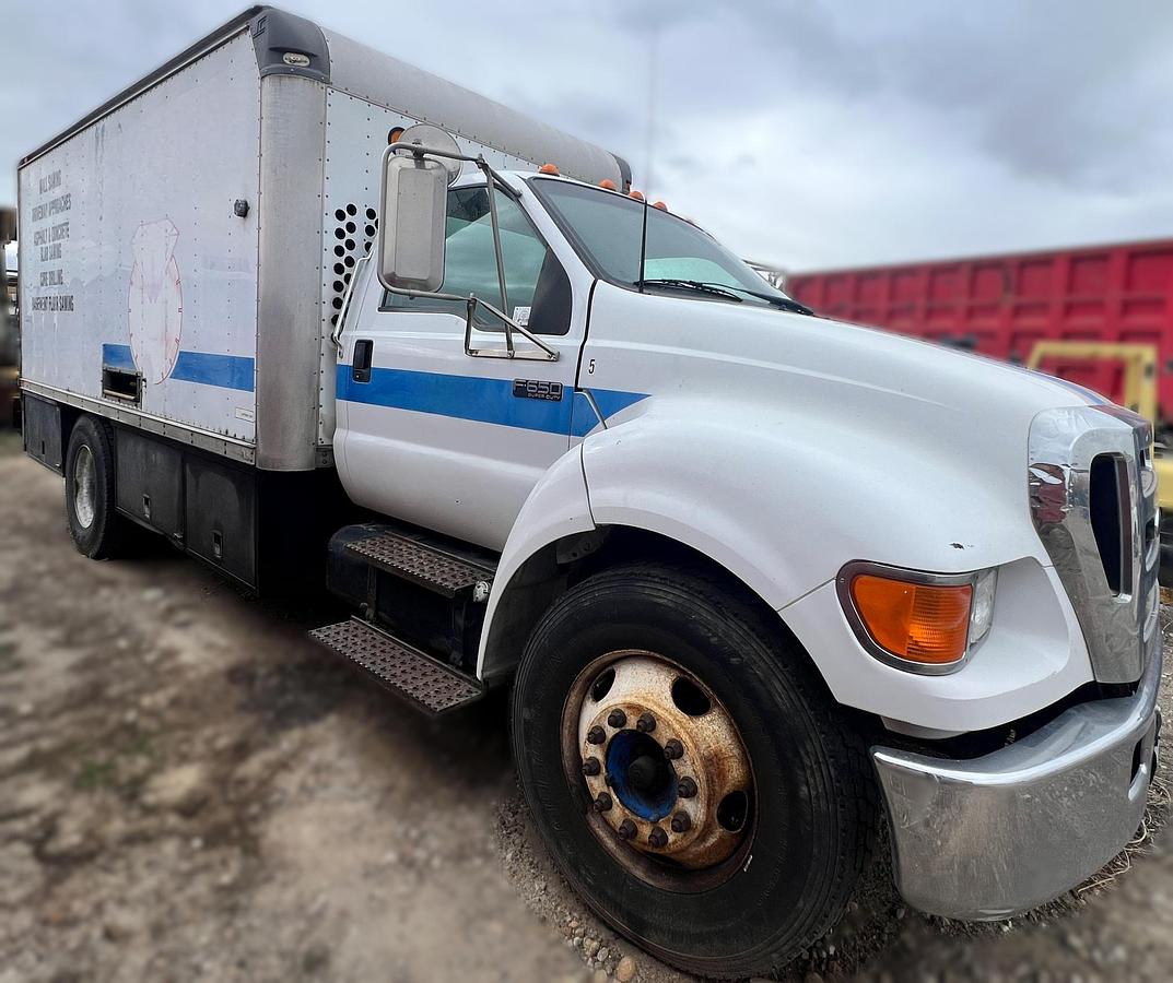 Used 2004 FORD F650 SD