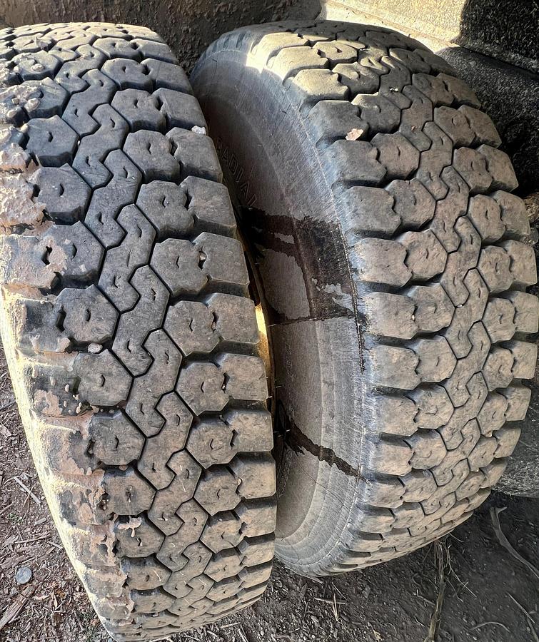 Used 2013 FREIGHTLINER 108SD Dump Truck