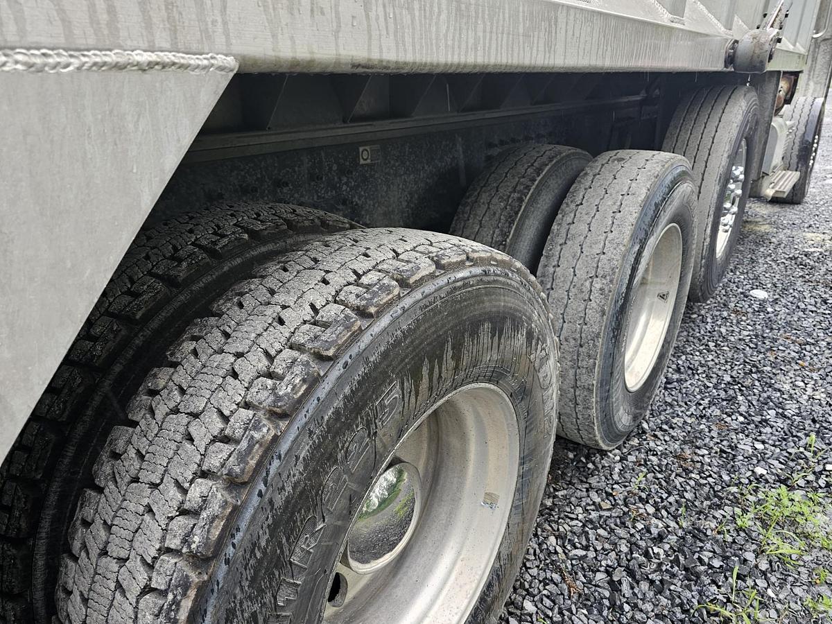 Used 2019 PETERBILT 365