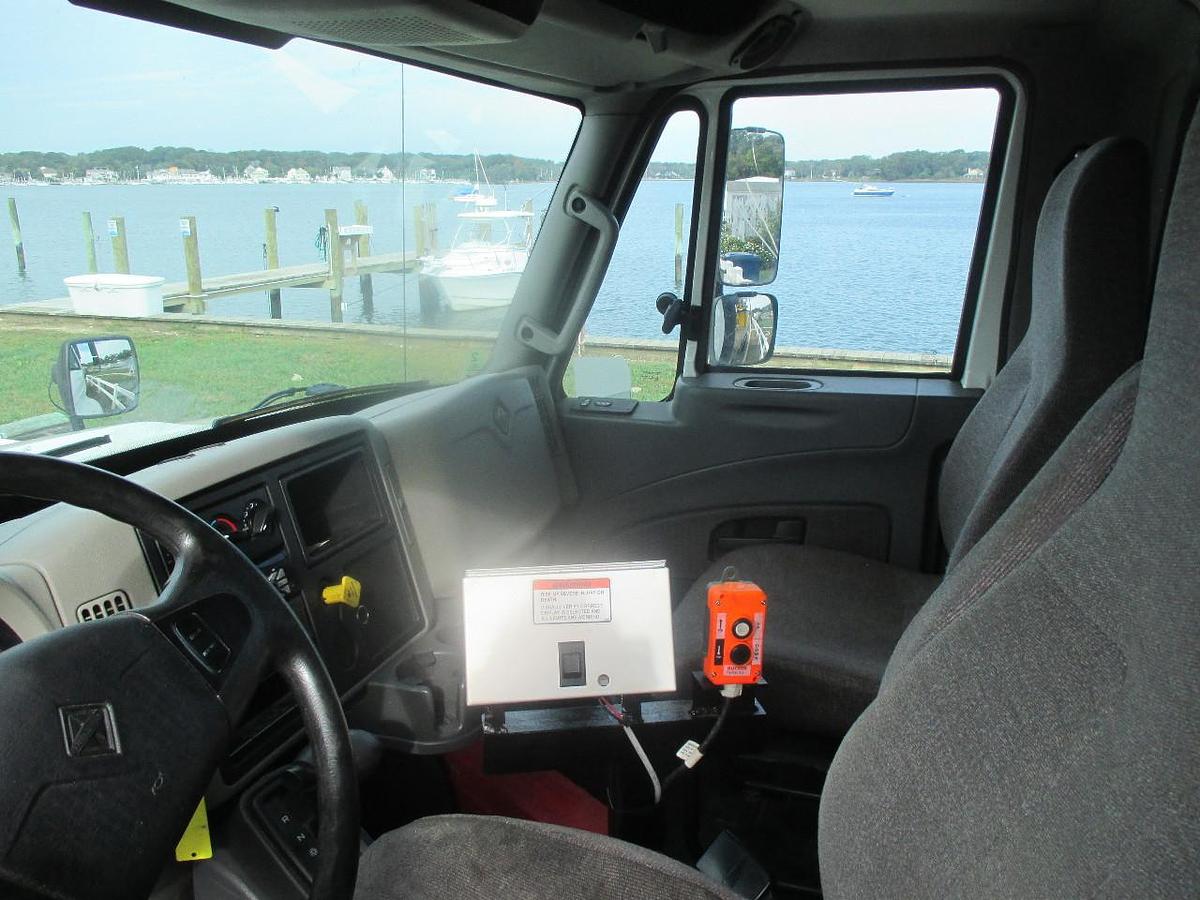 Used 2017 INTERNATIONAL 4300 Attenuator