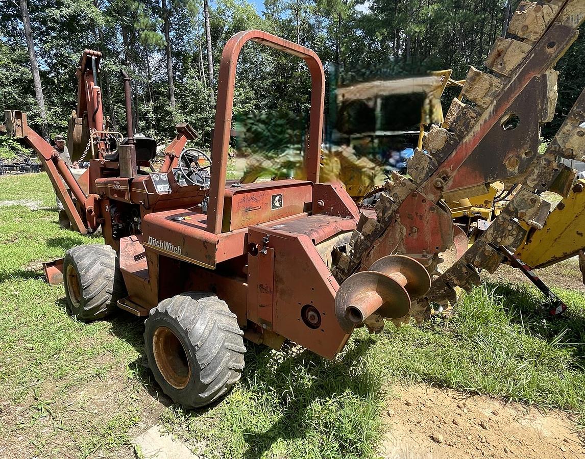 Used 1998 DITCH WITCH 4010DD Trencher/ Backhoe
