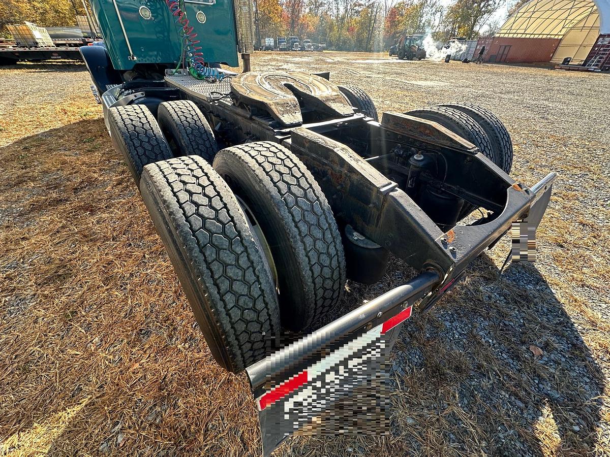 Used 2012 PETERBILT 365