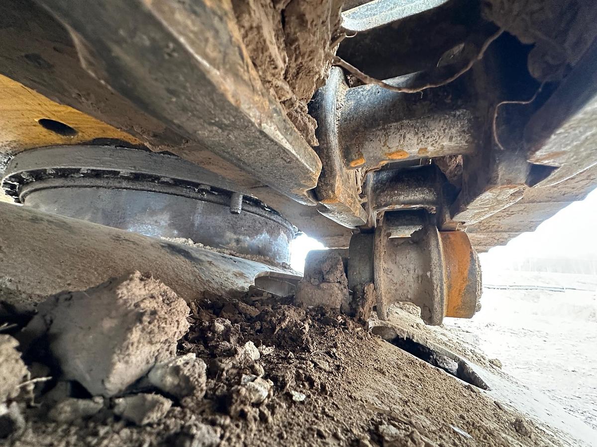 Used 2001 DEERE 160C LC