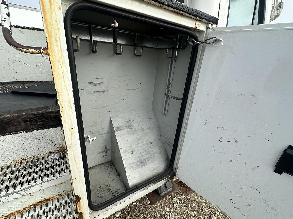 Used 2017 FREIGHTLINER M2 106